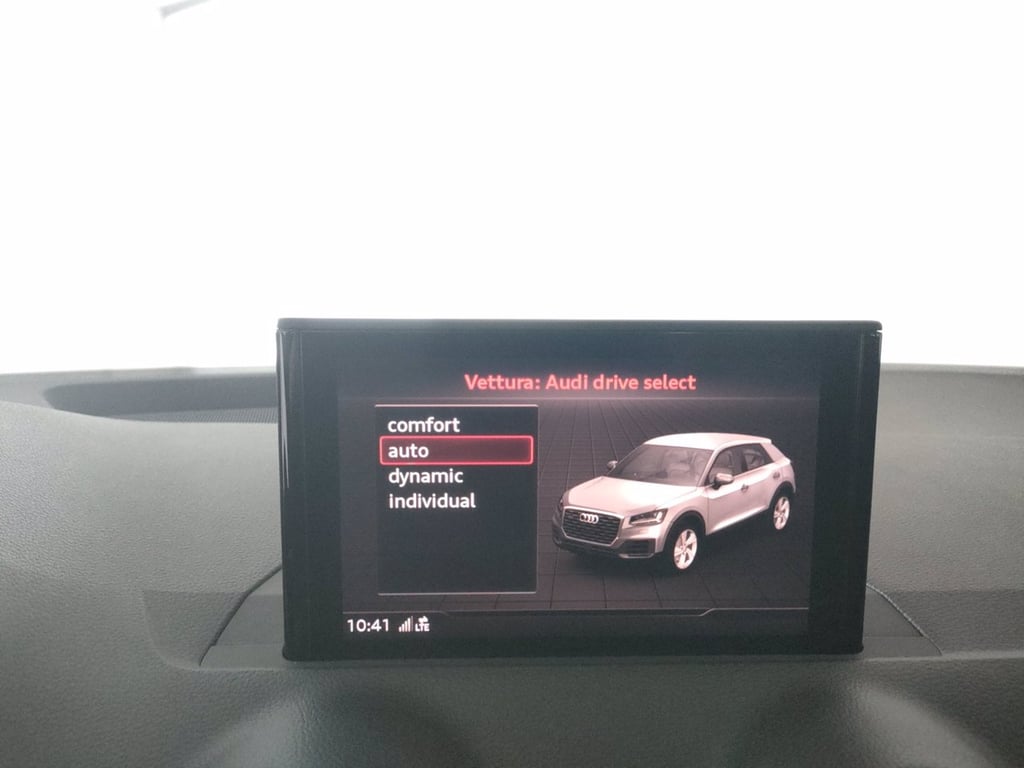 AUDI Q2 30 1.6 tdi s line edition s-tronic my19