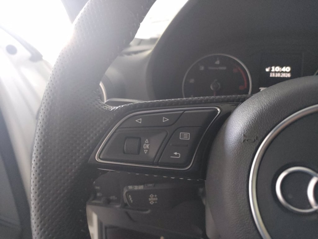 AUDI Q2 30 1.6 tdi s line edition s-tronic my19