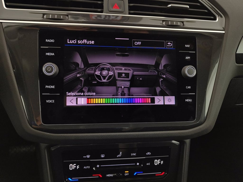 VOLKSWAGEN Tiguan 1.5 tsi elegance 150cv dsg