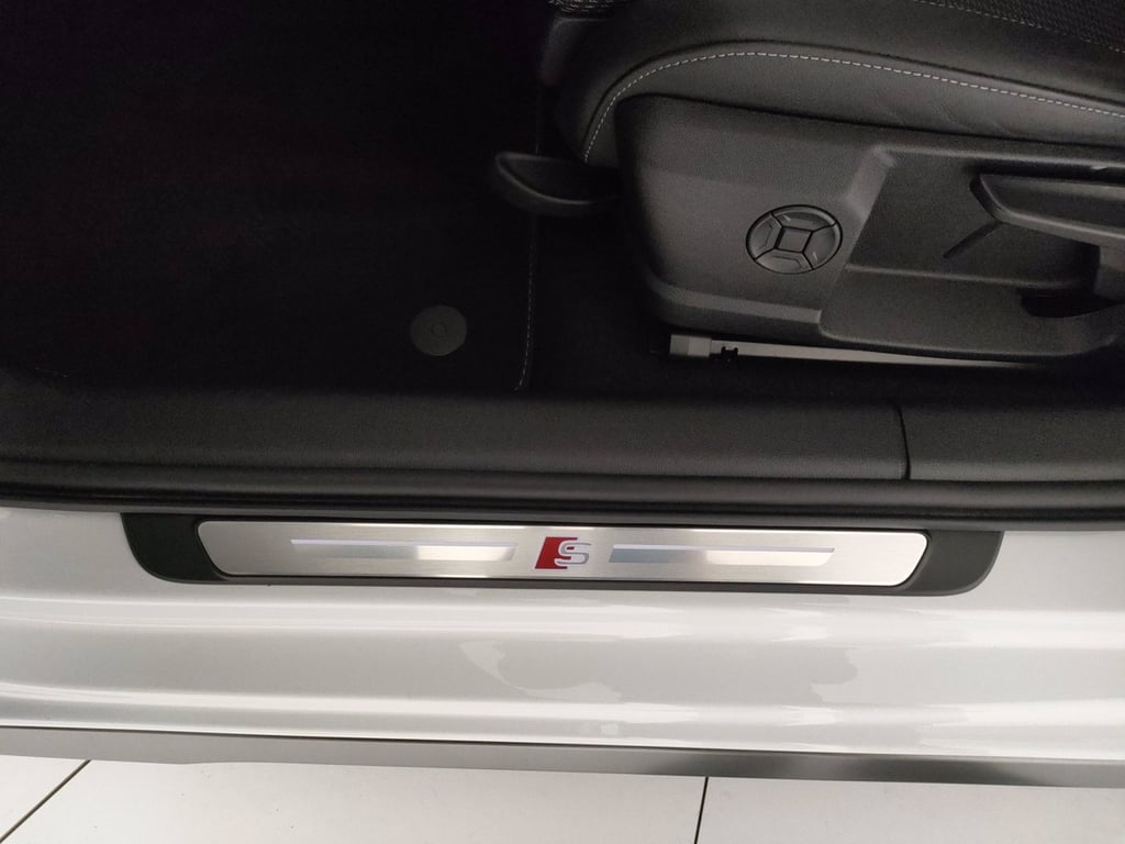 AUDI A3 sportback 2.0 tdi s line edition 150cv s-tronic