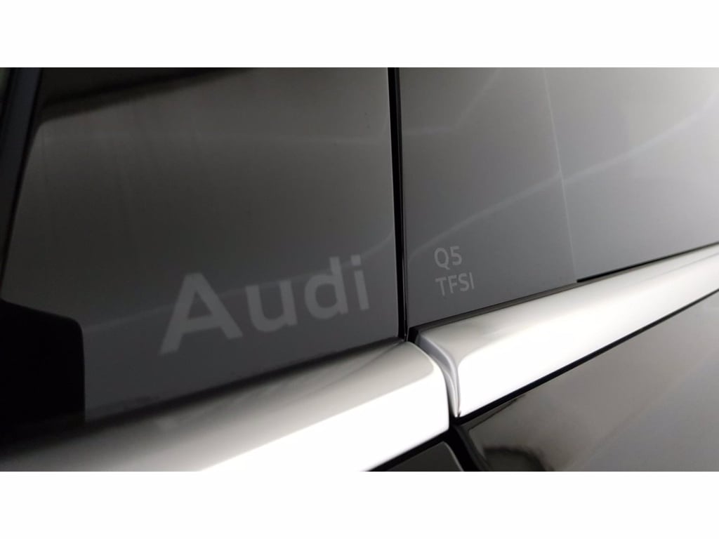 AUDI Q5 2.0 tfsi mhev+ business 204cv s-tronic