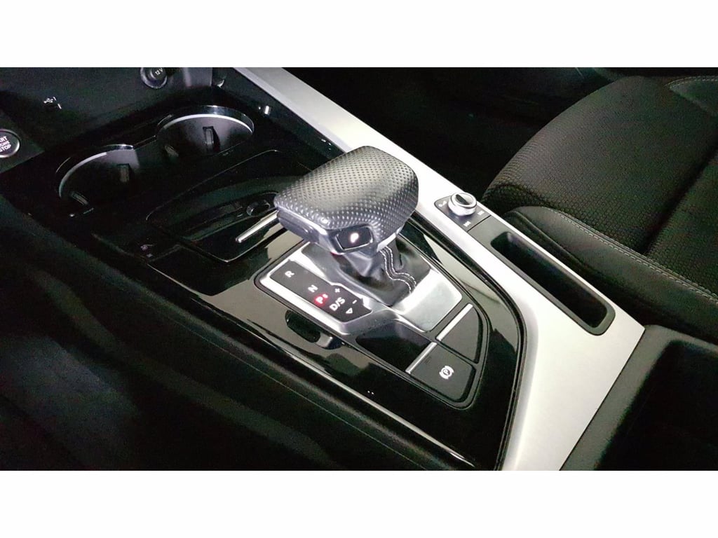 AUDI A4 avant 35 2.0 tdi mhev s line edition 163cv s-tronic