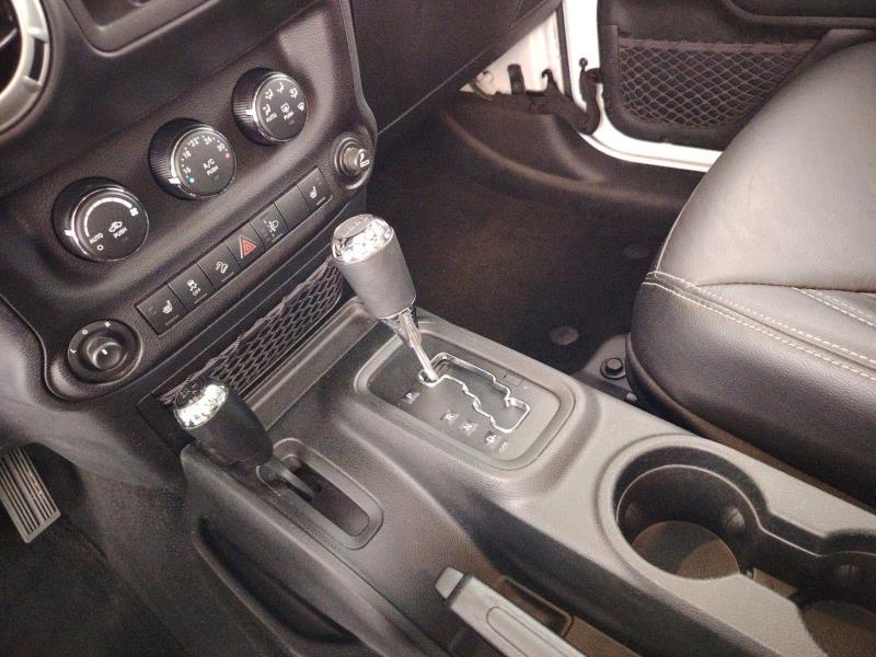 JEEP Wrangler unlimited 2.8 crd sahara auto e6