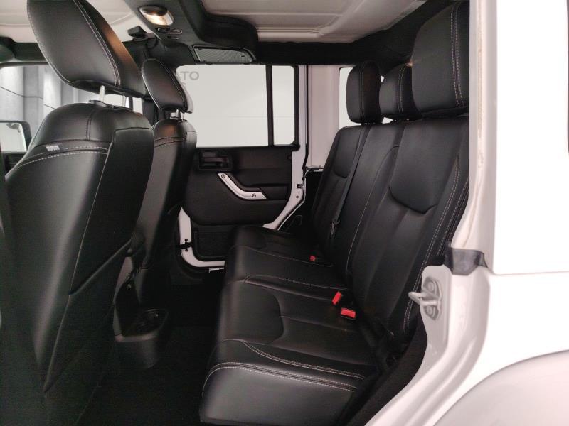 JEEP Wrangler unlimited 2.8 crd sahara auto e6