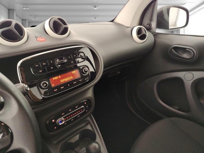 SMART Fortwo eq youngster my19