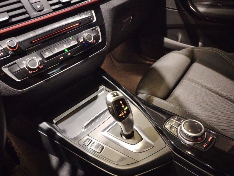 BMW 118d sport auto 5p my18