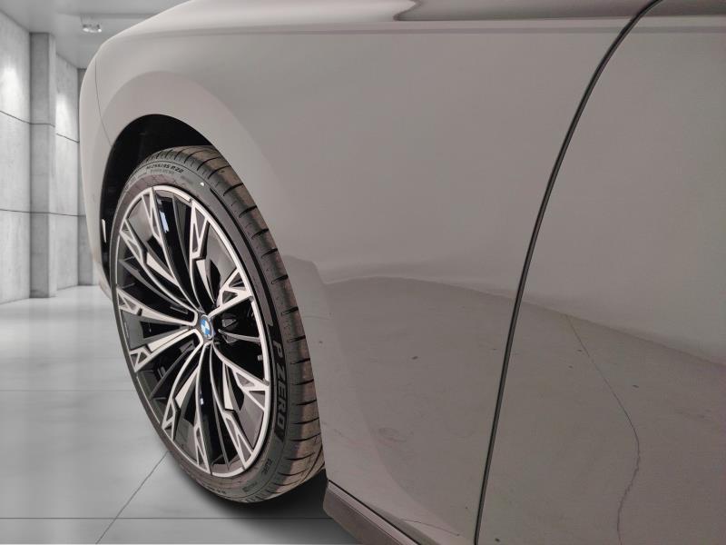 BMW I7 xdrive60 msport pro premiere collection