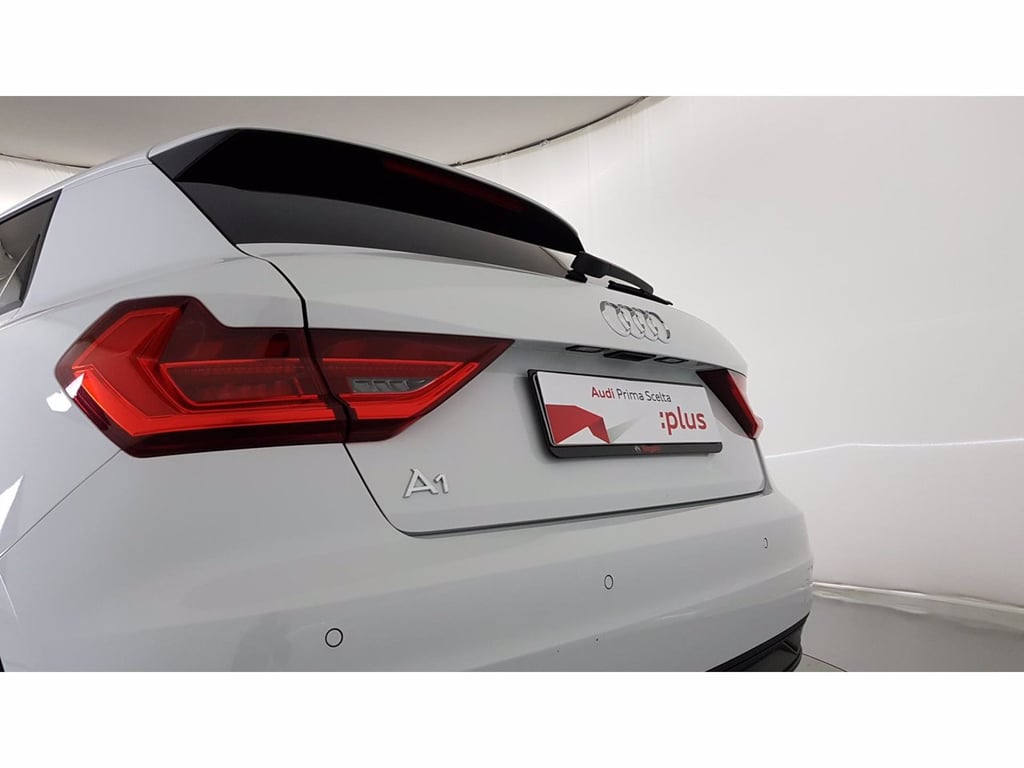 AUDI A1 sportback 30 1.0 tfsi admired 110cv