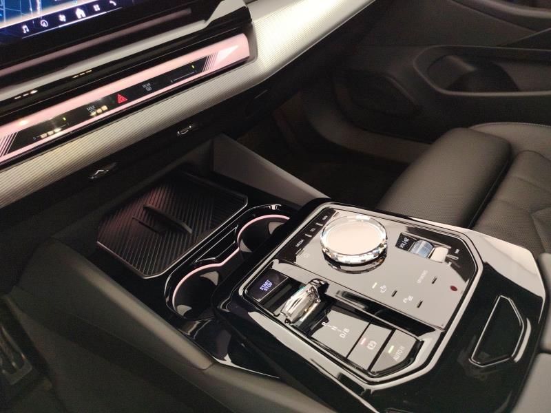 BMW I5 touring xdrive40