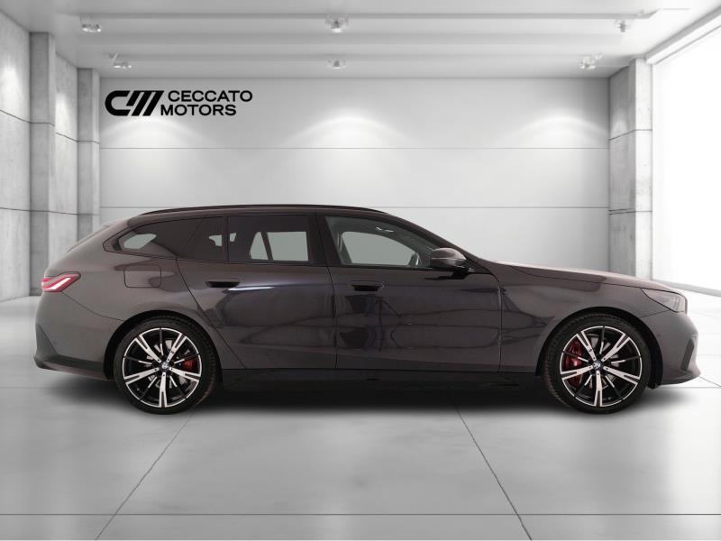 BMW I5 touring xdrive40