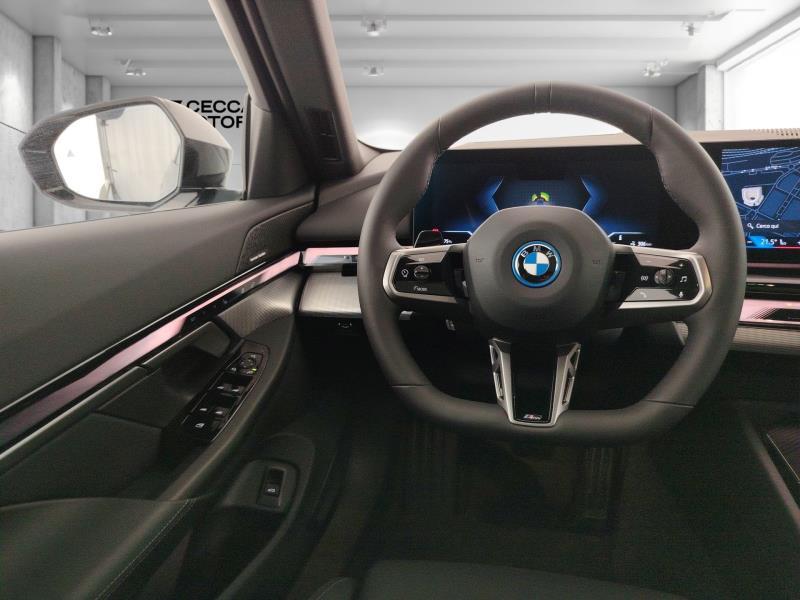 BMW I5 touring xdrive40