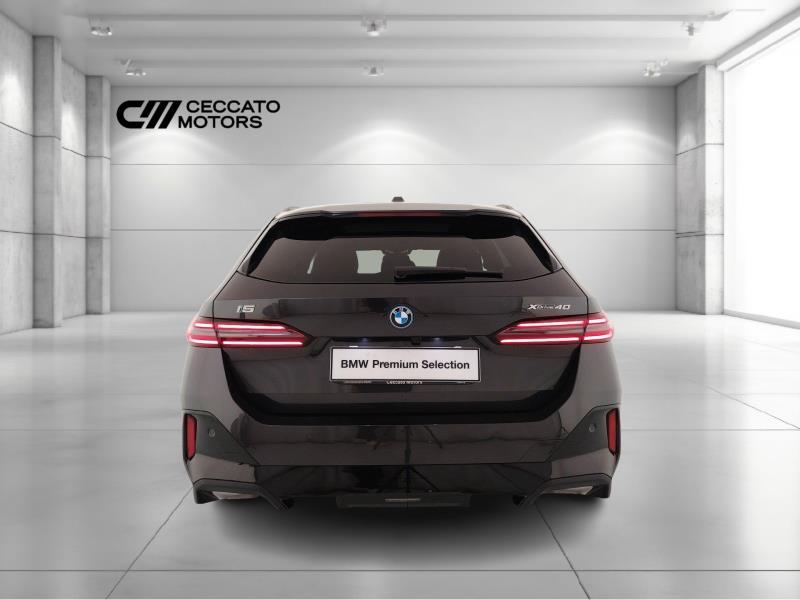 BMW I5 touring xdrive40