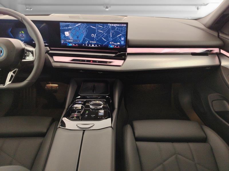 BMW I5 touring xdrive40