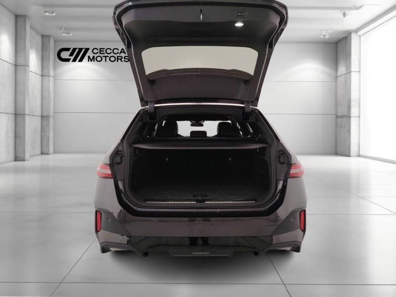 BMW I5 touring xdrive40