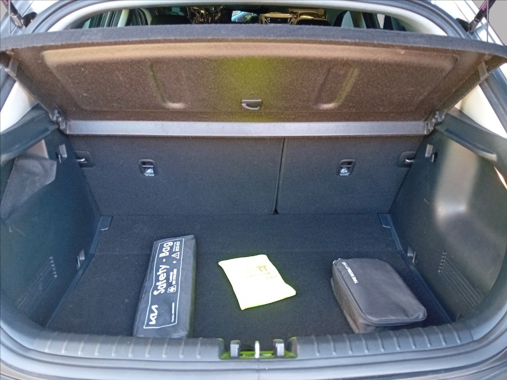 KIA Stonic 1.0 t-gdi mhev urban techno&design pack 100cv mt