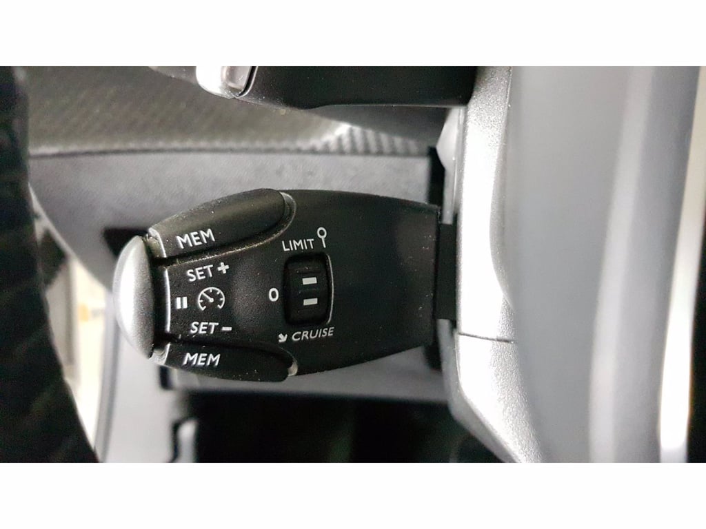 PEUGEOT 2008 1.2 puretech allure pack s&s 130cv eat8