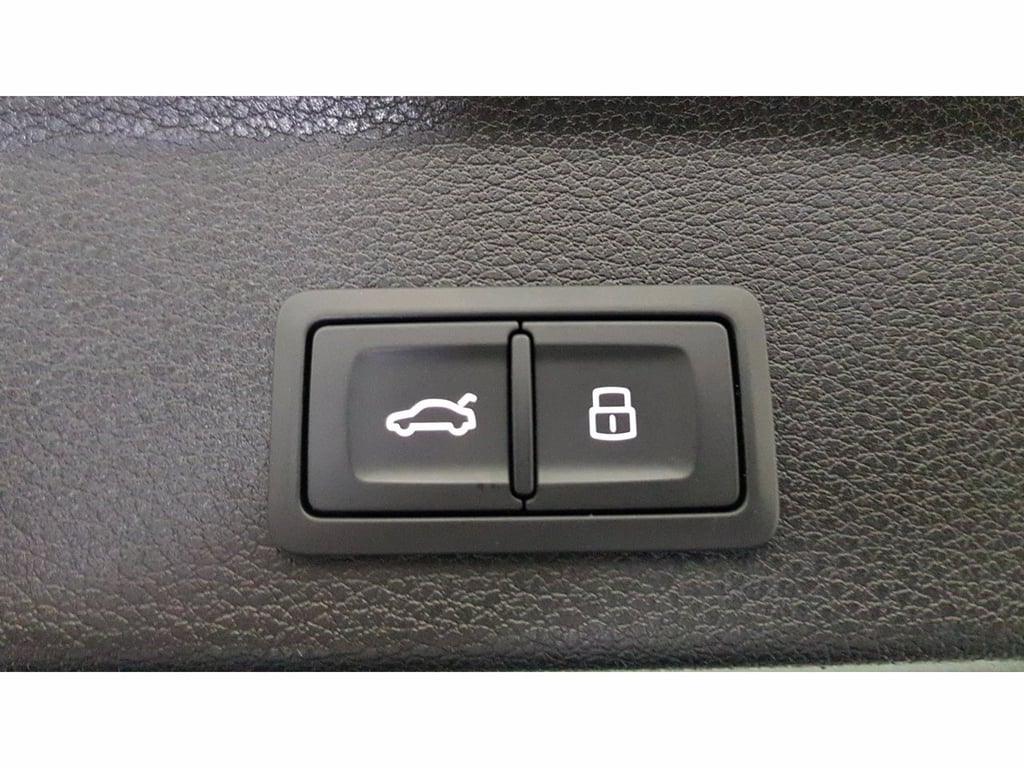 AUDI Q3 sportback 45 1.4 tfsi e business plus s-tronic