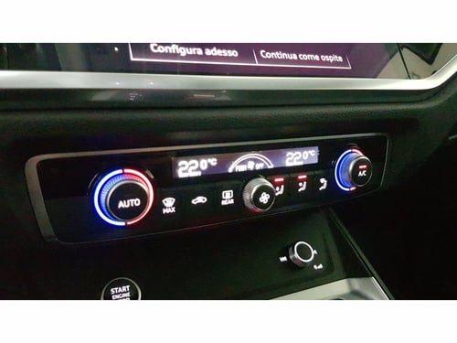 AUDI Q3 35 2.0 tdi business advanced s-tronic