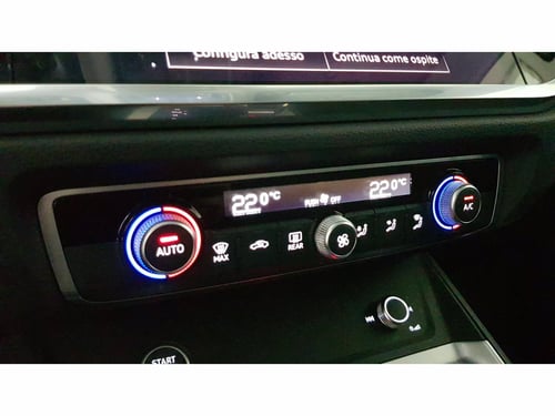 AUDI Q3 35 2.0 tdi business advanced s-tronic