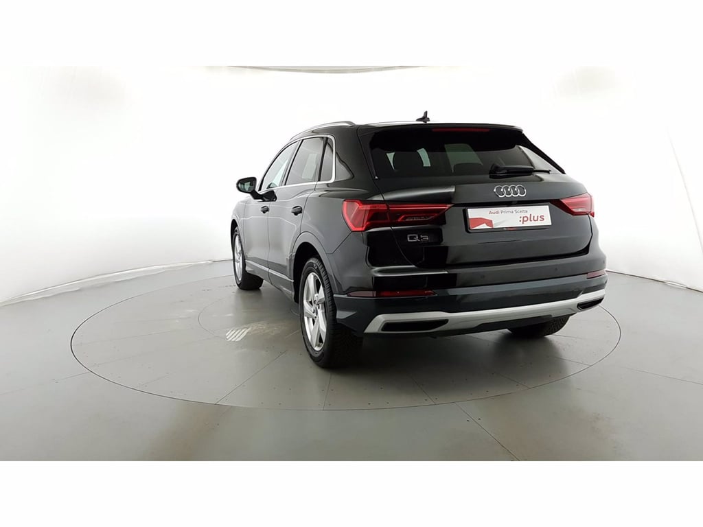 AUDI Q3 35 2.0 tdi business advanced s-tronic