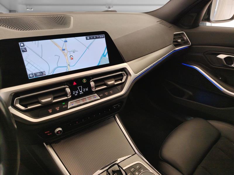 BMW 320d touring mhev 48v xdrive msport auto