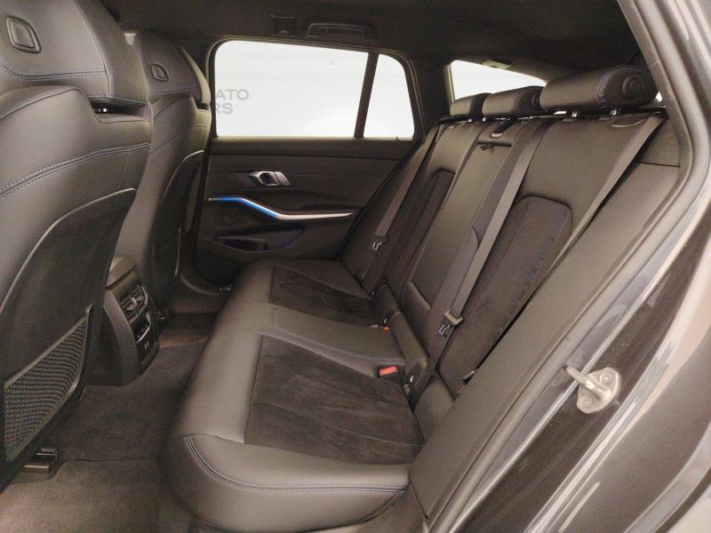 BMW 320d touring mhev 48v xdrive msport auto