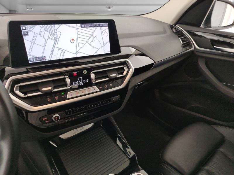 BMW X3 sdrive18d mhev 48v auto