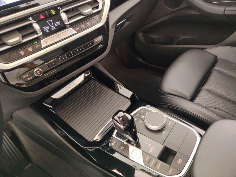 BMW X3 sdrive18d mhev 48v auto
