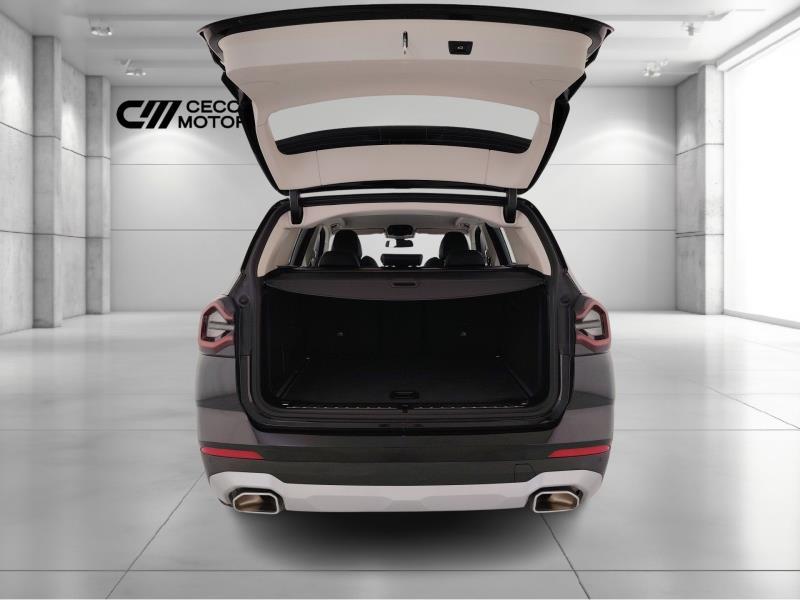 BMW X3 sdrive18d mhev 48v auto