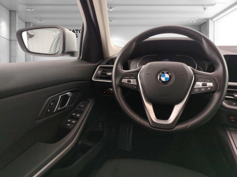 BMW 320d touring mhev 48v xdrive sport auto