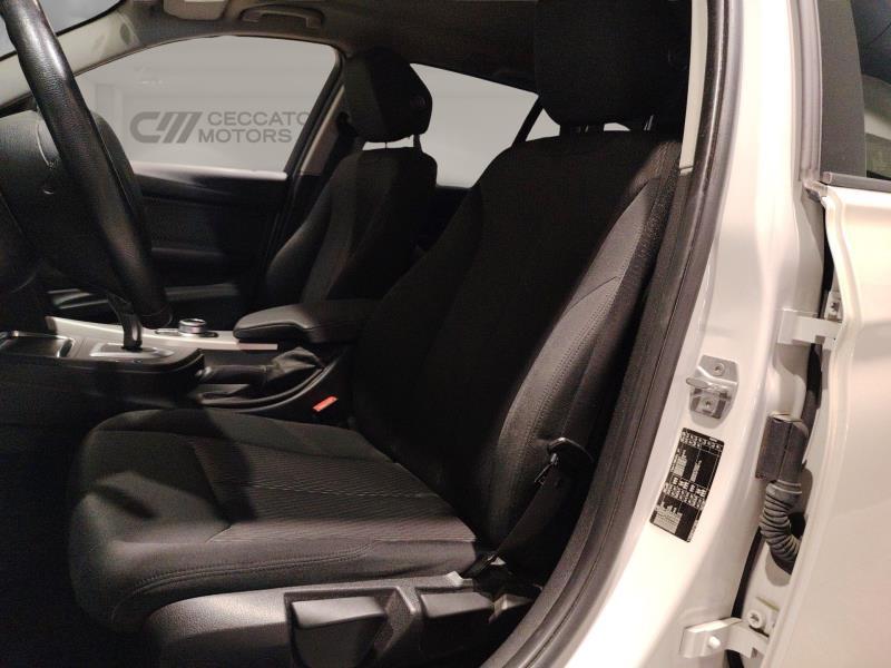 BMW 318d touring business advantage auto