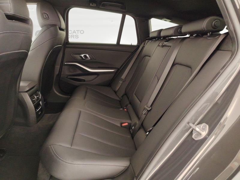 BMW 320d touring mhev 48v xdrive msport auto