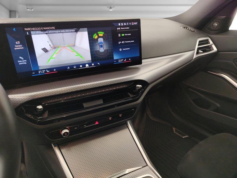 BMW 320d touring mhev 48v xdrive msport auto