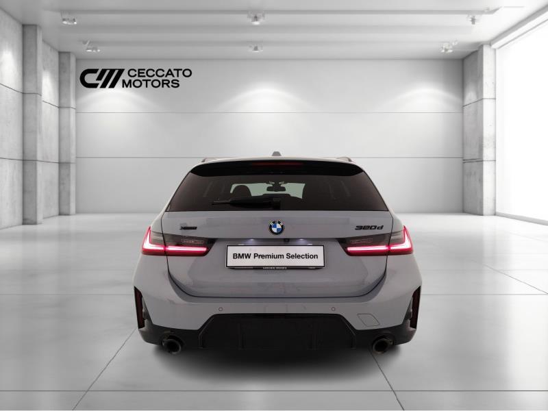 BMW 320d touring mhev 48v xdrive msport auto