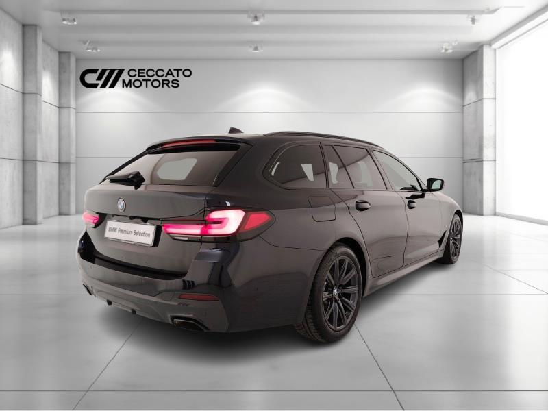 BMW 520d touring mhev 48v xdrive msport auto