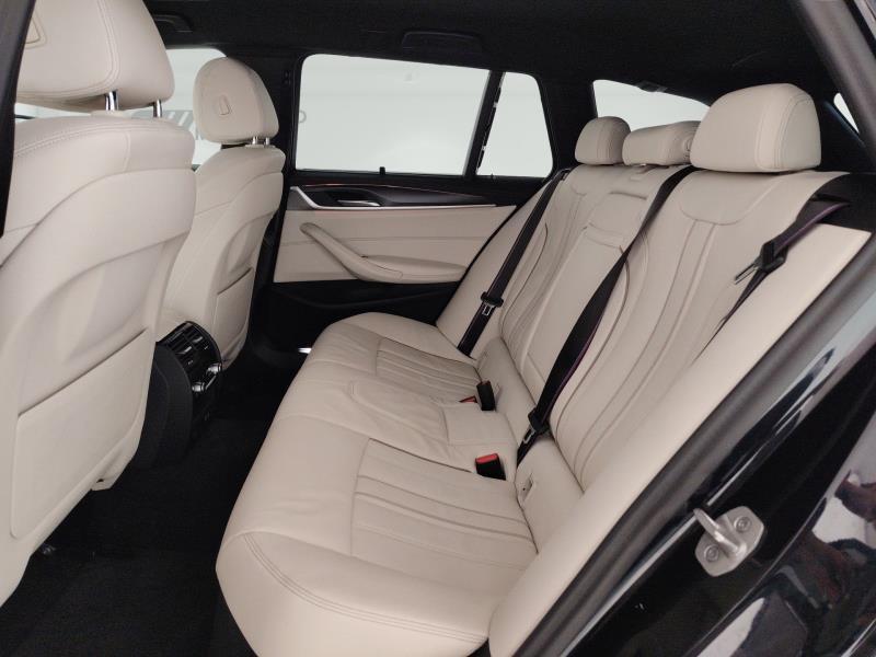 BMW 520d touring mhev 48v xdrive msport auto