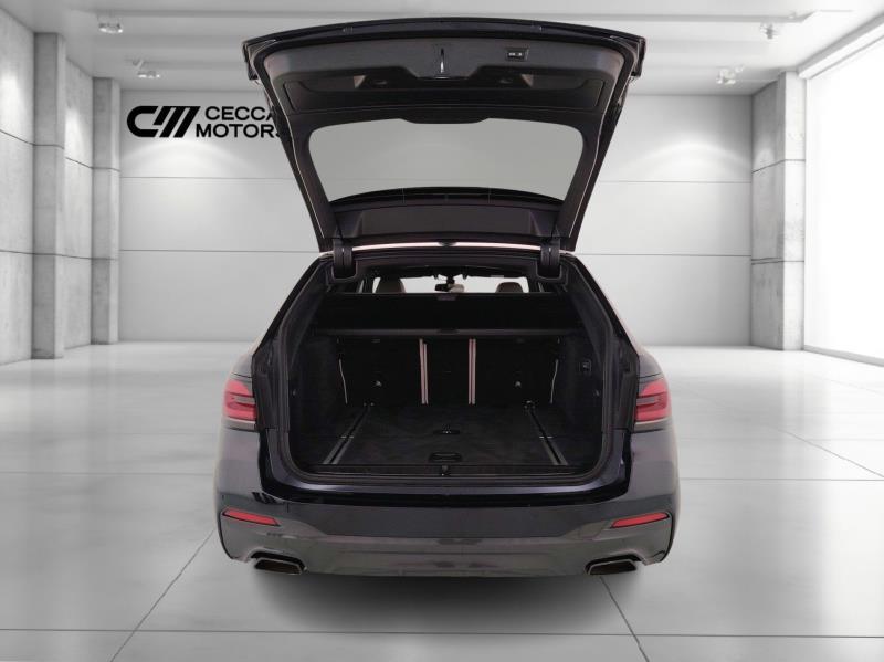 BMW 520d touring mhev 48v xdrive msport auto