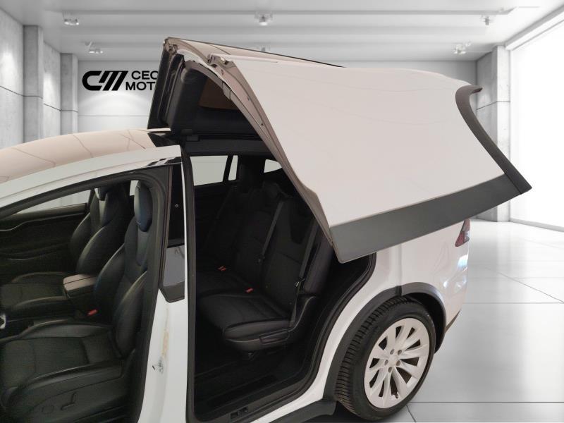 TESLA Model x 75 d