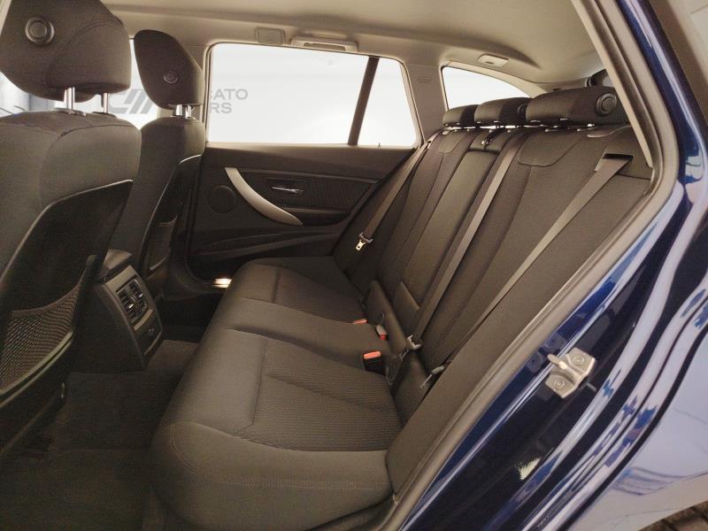 BMW 320d touring xdrive business advantage auto