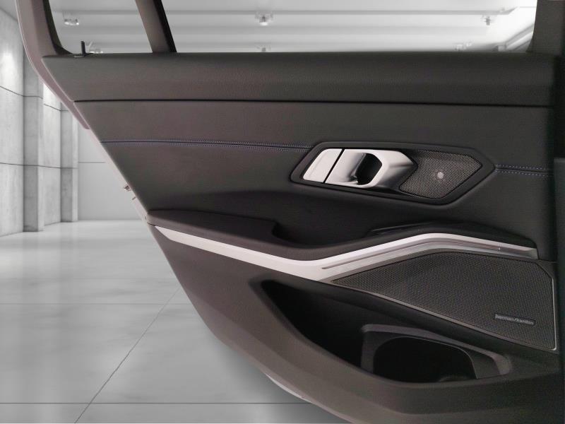 BMW 320d touring mhev 48v xdrive msport pro auto