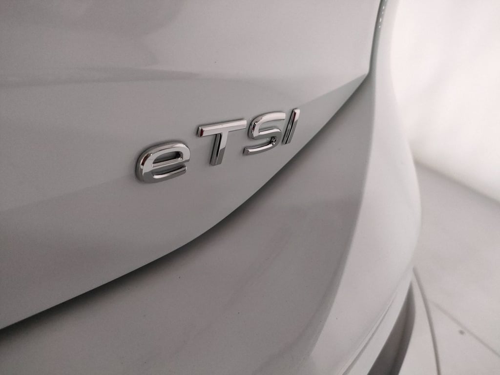 VOLKSWAGEN Tiguan 1.5 etsi r-line plus 150cv dsg