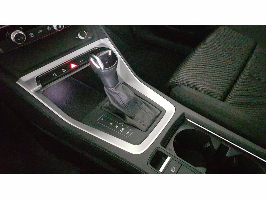AUDI Q3 40 2.0 tfsi business quattro s-tronic