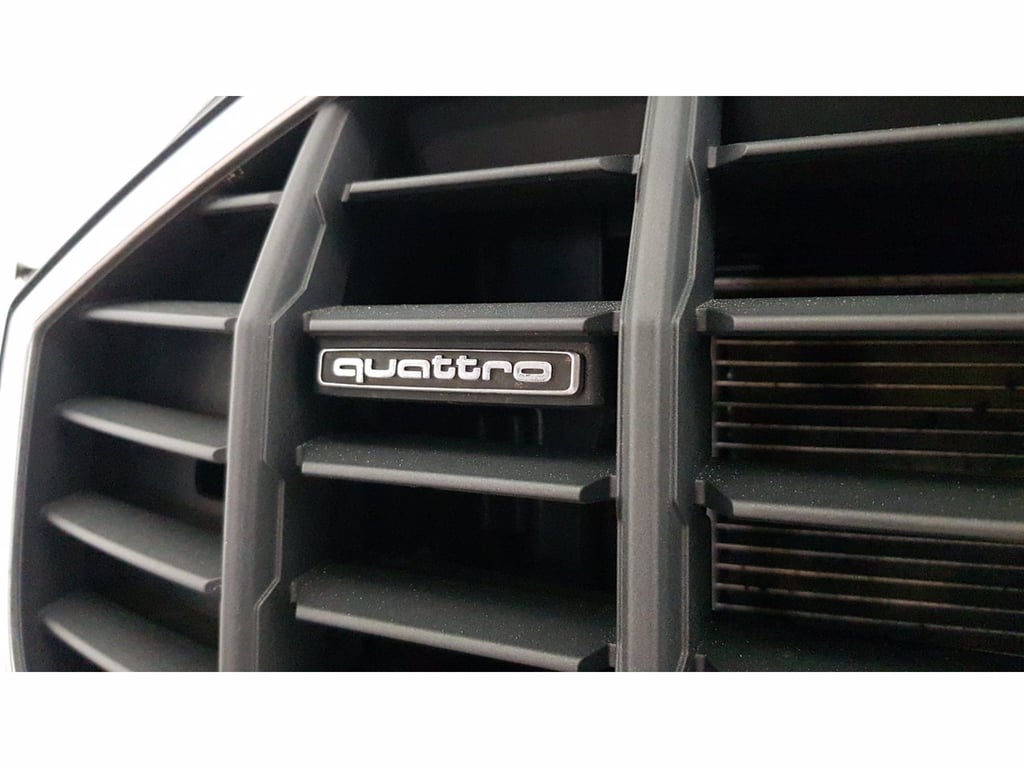 AUDI Q3 40 2.0 tfsi business quattro s-tronic