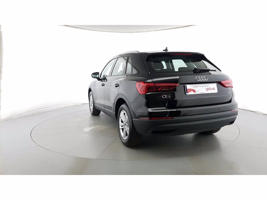AUDI Q3 40 2.0 tfsi business quattro s-tronic