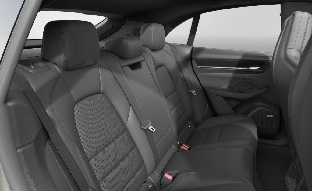PORSCHE Macan 4 IVA ESPOSTA
