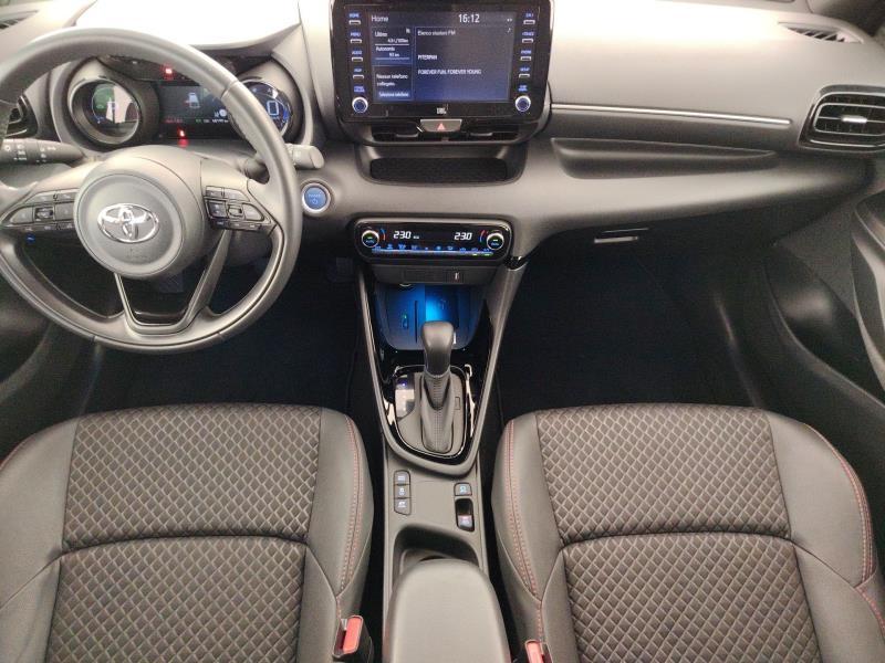 TOYOTA Yaris 1.5h style