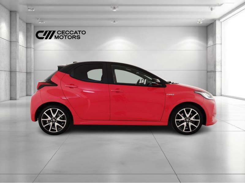 TOYOTA Yaris 1.5h style