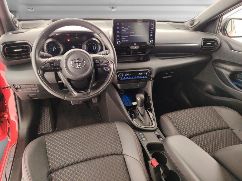 TOYOTA Yaris 1.5h style