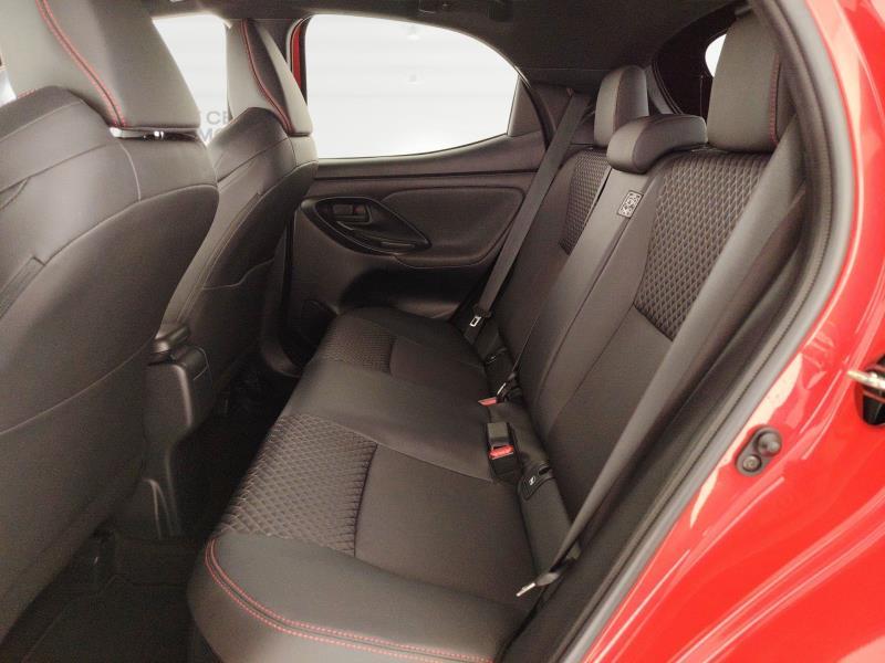 TOYOTA Yaris 1.5h style