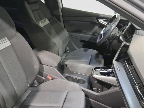 AUDI Q4 e-tron 40 business advanced
